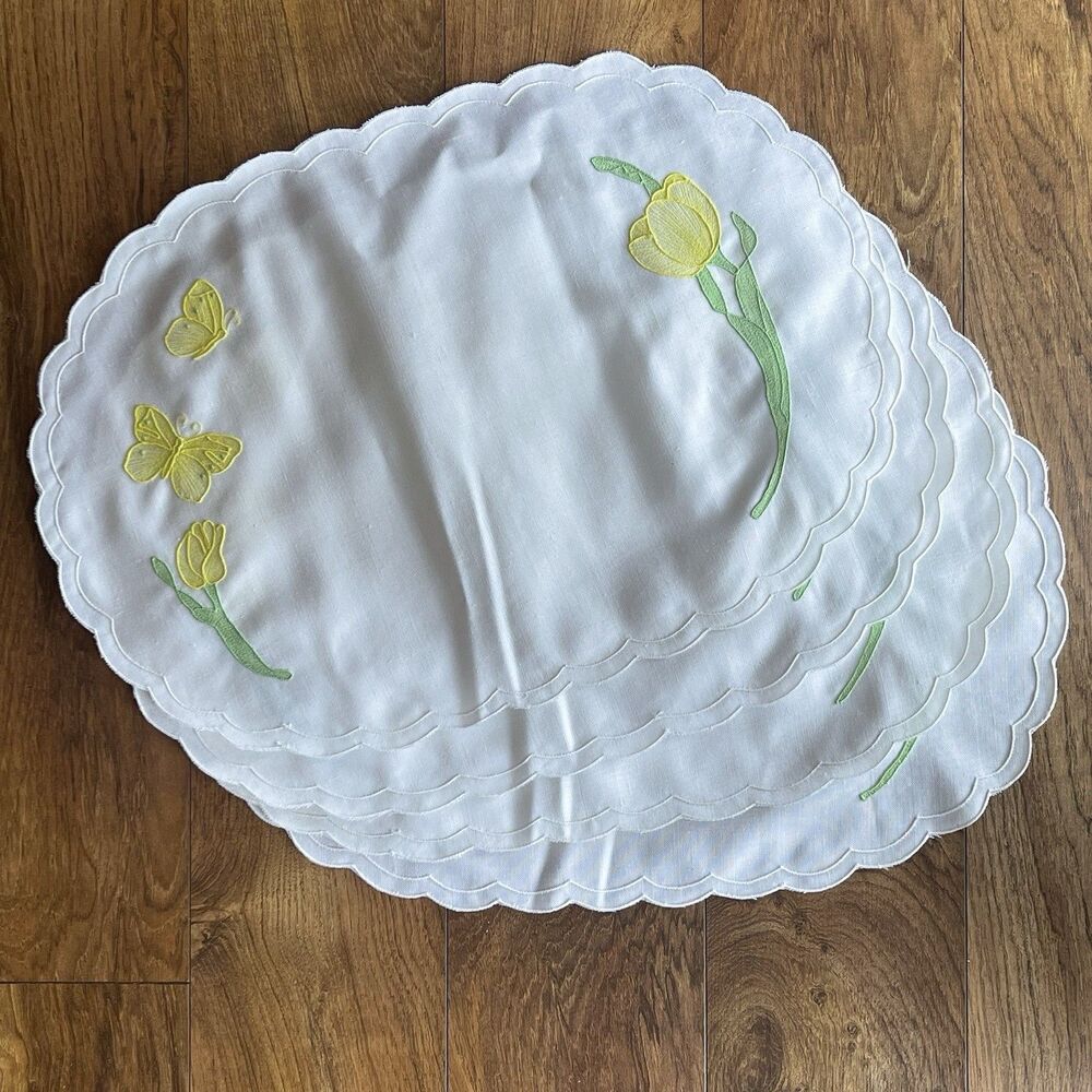 Vintage Placemats Embroidered Yellow Tulip Flower Butterfly On White Set Of 4